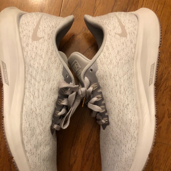 Nike women’s shoes - Picture 2 of 3